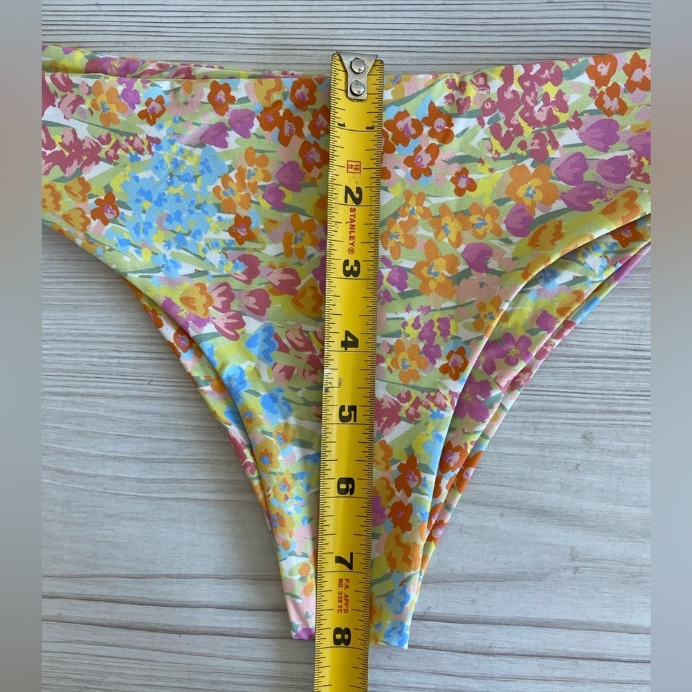 NWT Stone Fox Swim Roca Cheeky Bikini Bottoms in Flower Fields Womens Size XS - Picture 7 of 7